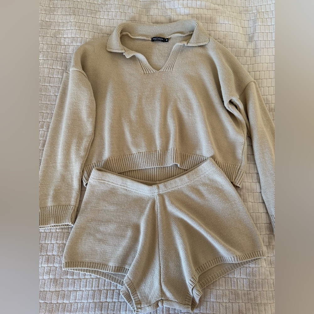 Nasty Gal Tan V-Neck Sweater Set